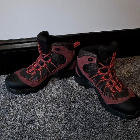 FINAL PRICE Salomon hiking shoes s1. Size 6. - Picture 4 of 6